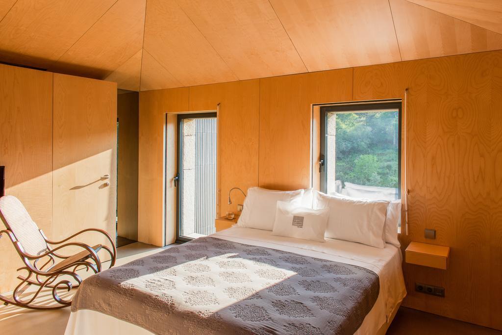Melgaco Alvarinho Houses ภายนอก รูปภาพ
